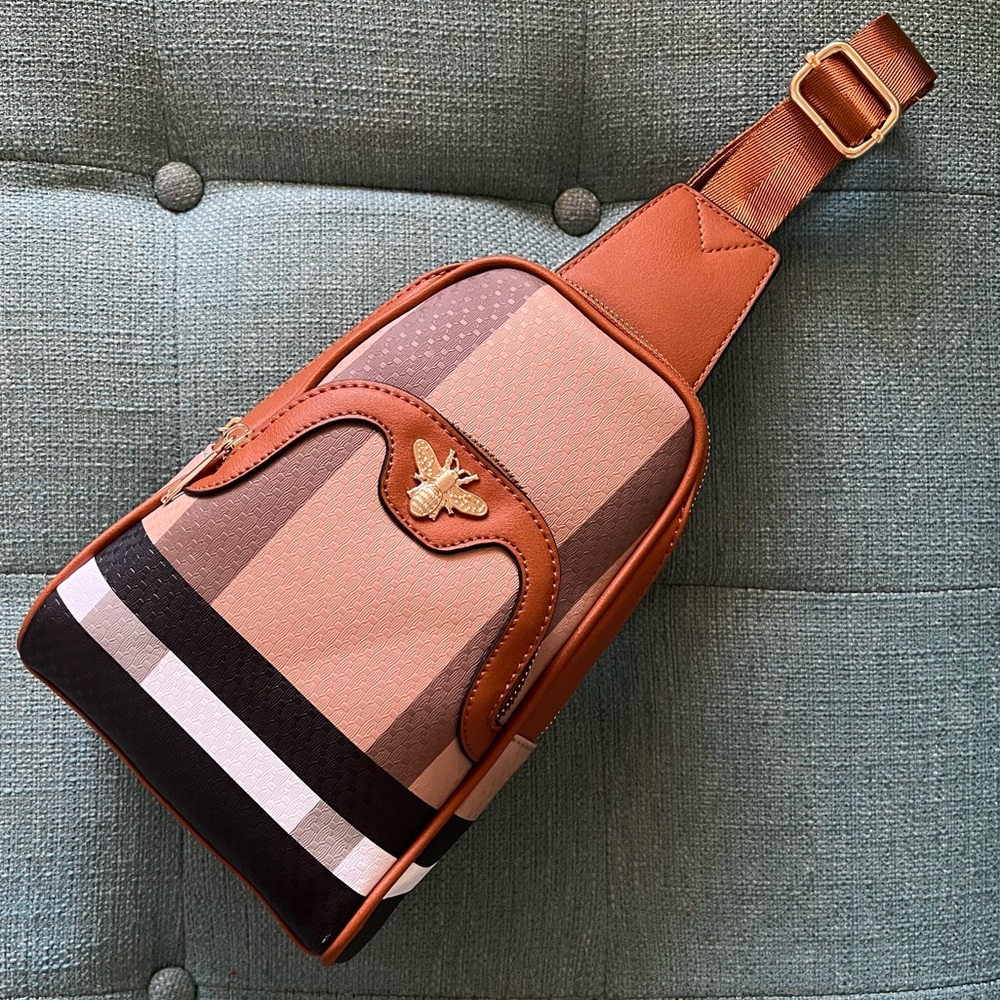 NEW Unbranded Crossbody Bag